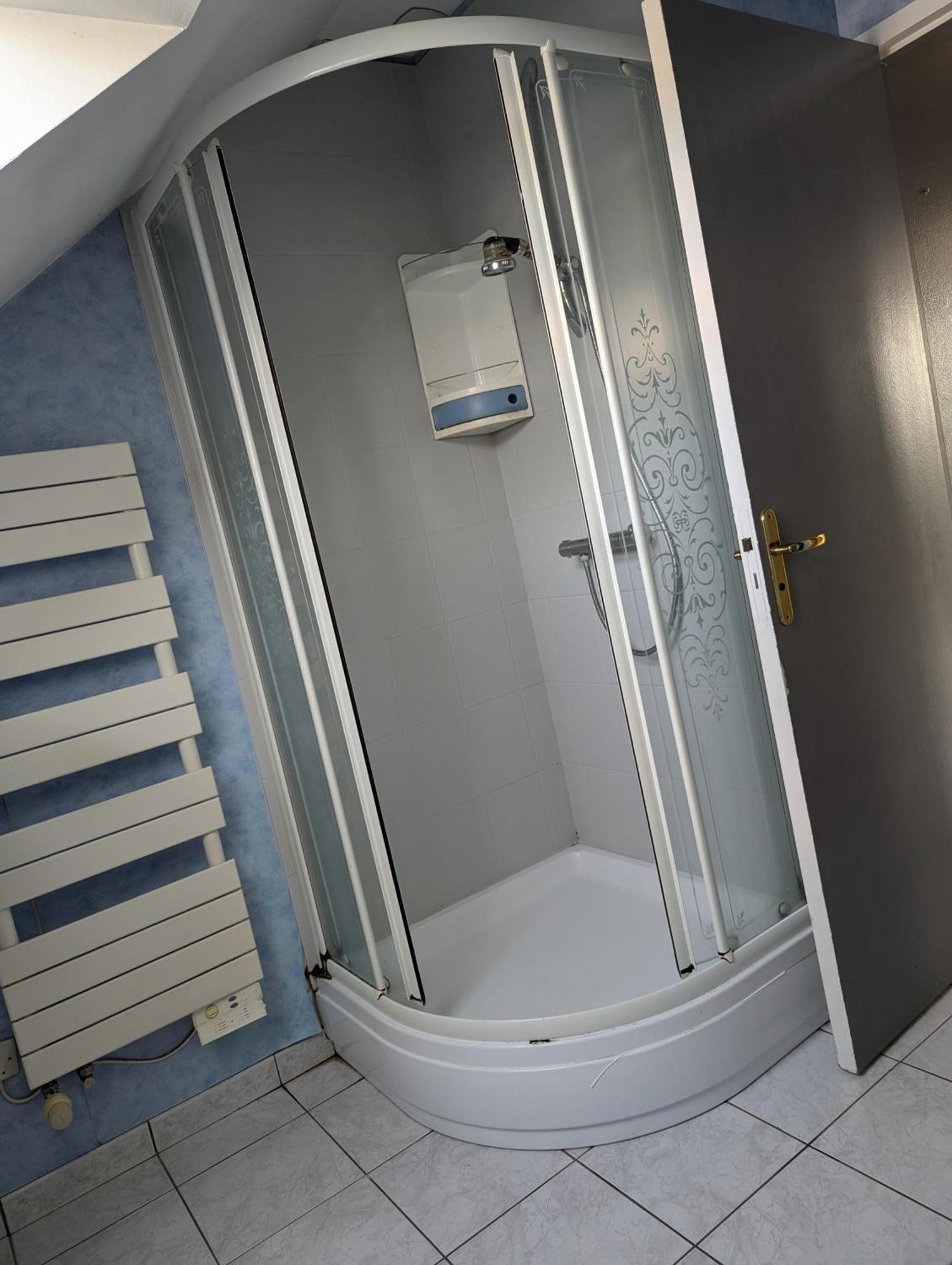 Maison, 3 Ch, Proximite Gare,C Commercial,C Ville Laval  Extérieur photo